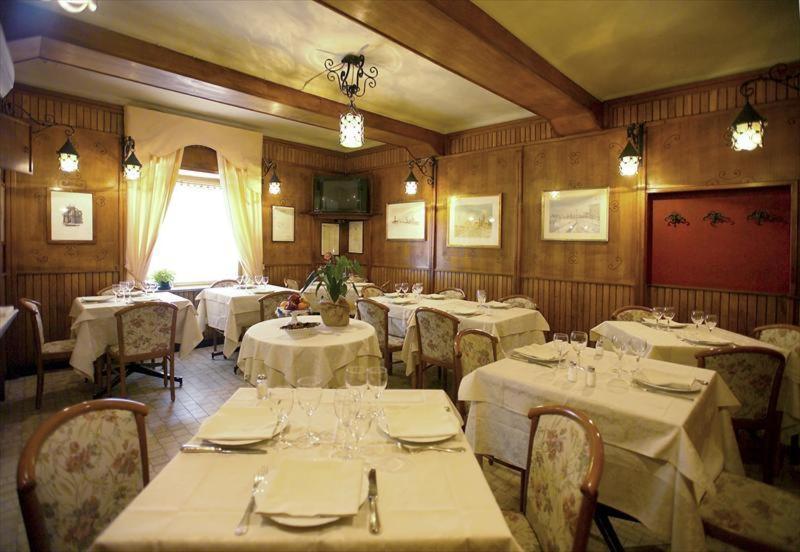 Albergo Badellino Bra Zewnętrze zdjęcie