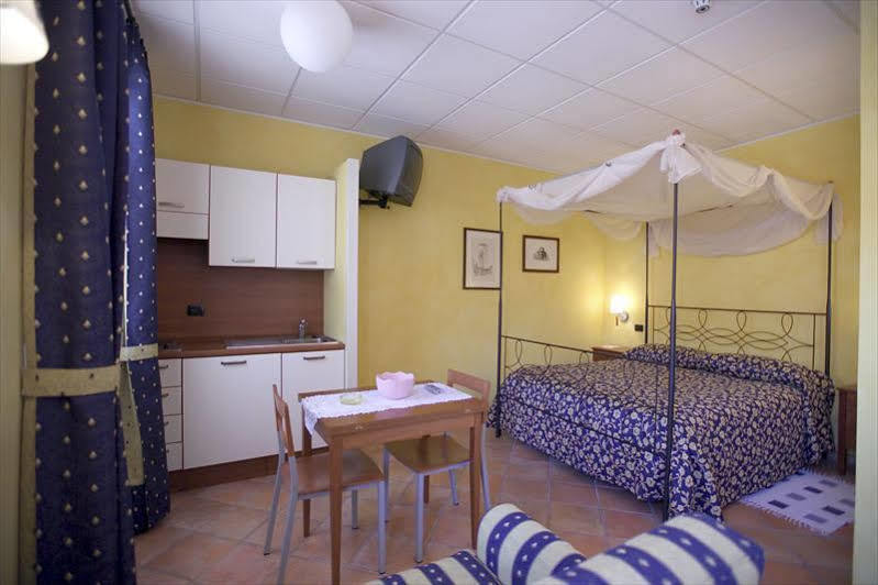 Albergo Badellino Bra Zewnętrze zdjęcie
